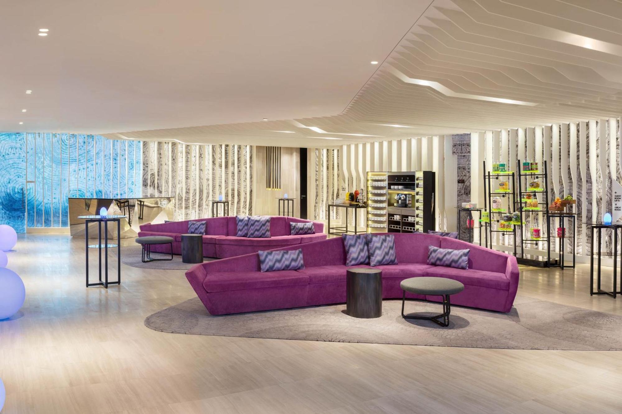 W Kuala Lumpur Hotell Exteriör bild