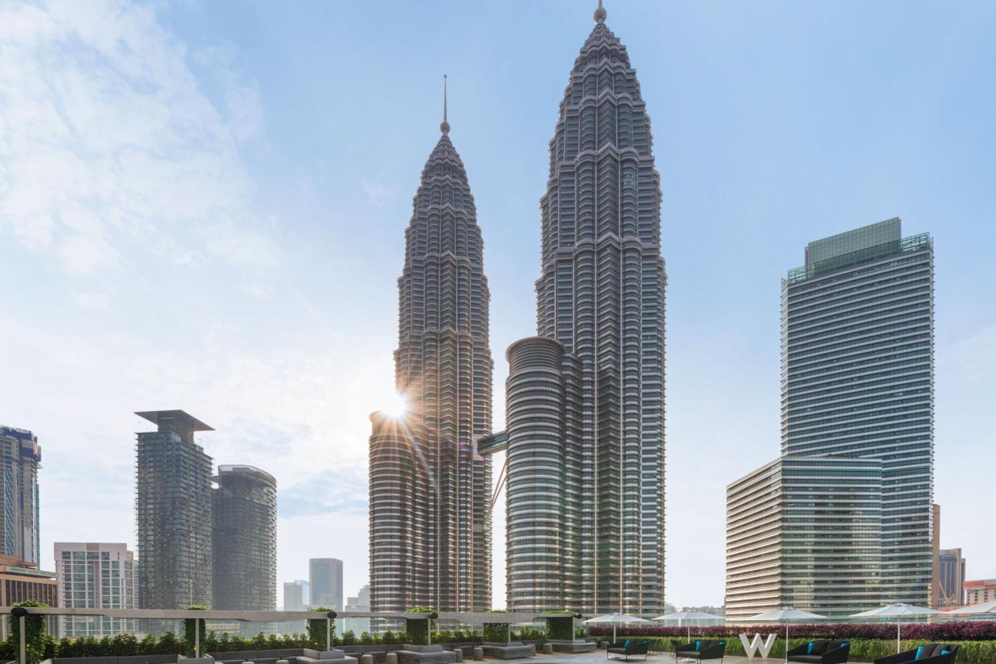 W Kuala Lumpur Hotell Exteriör bild